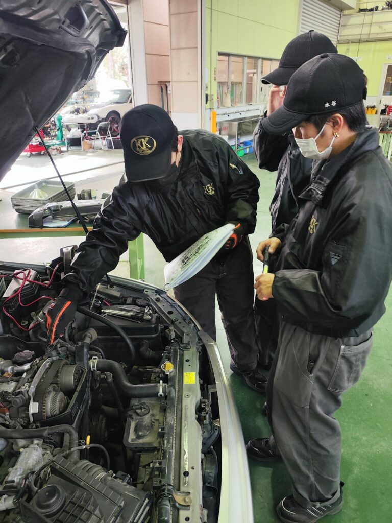 １年　自動車工学科　実習風景